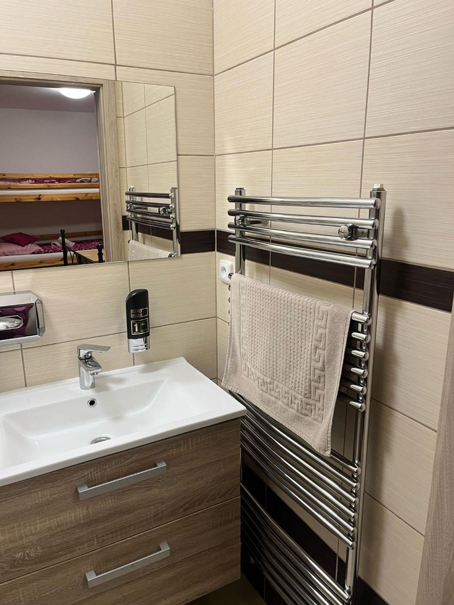 Hotel Zlechov Plumlov Quarto foto