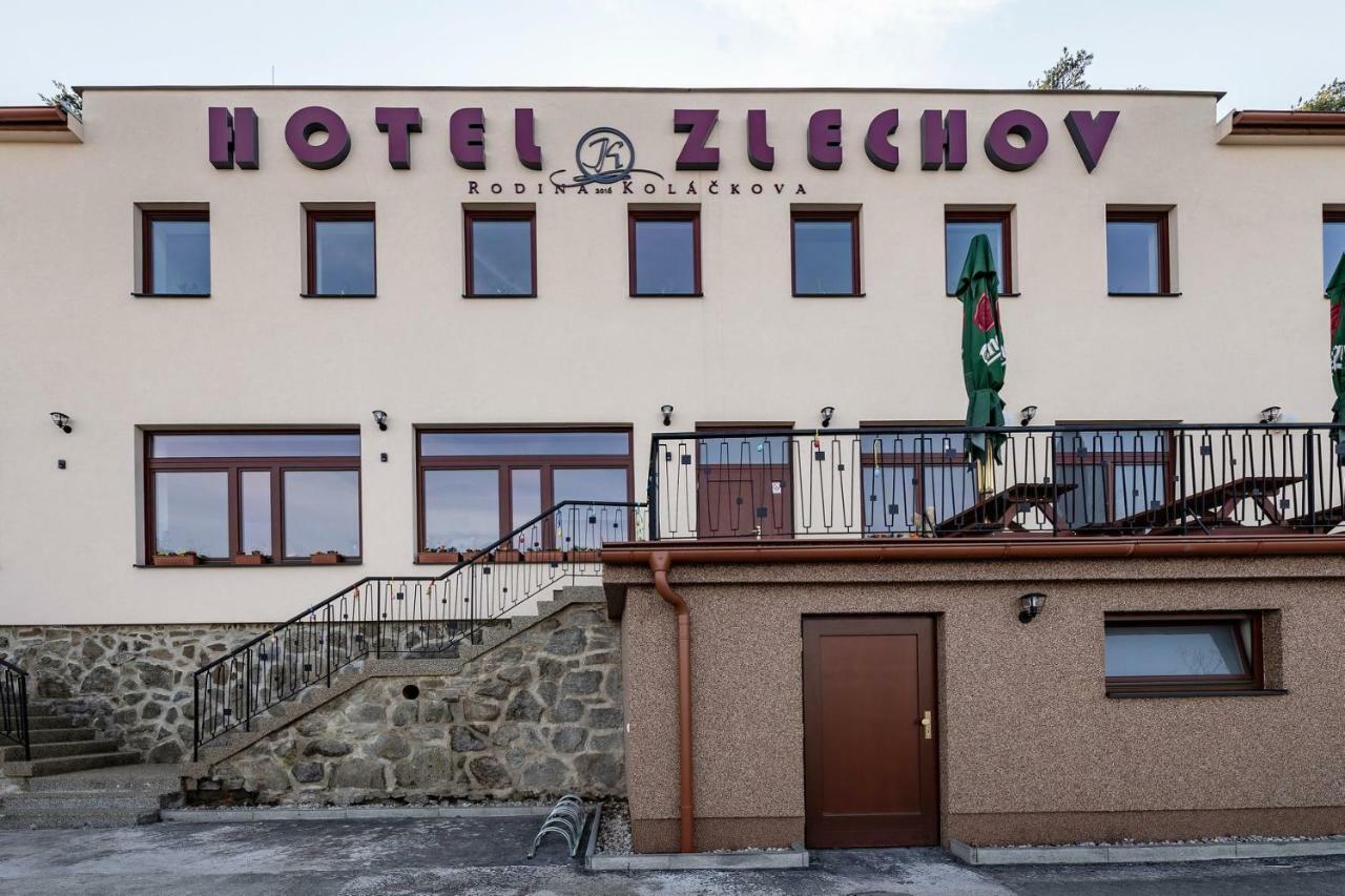 Hotel Zlechov Plumlov Exterior foto